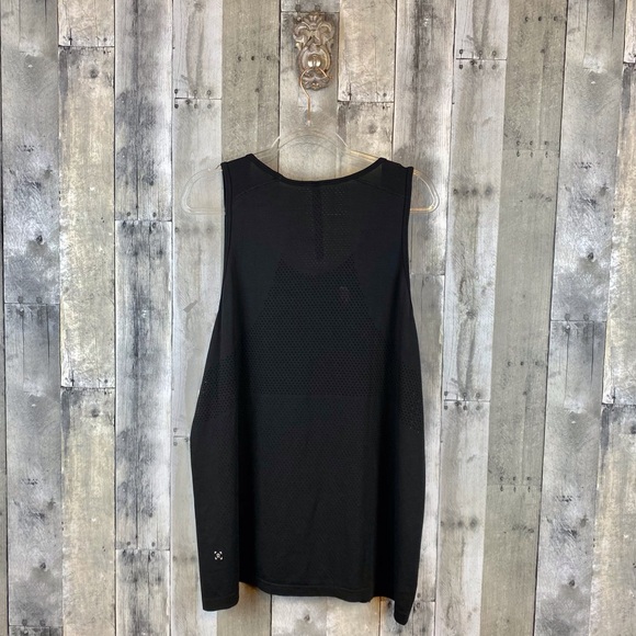 NWT Lululemon Metal Vent Breathe Tank in Black Size XL. - Picture 3 of 13